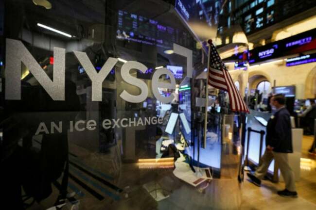 Wall Street climbs, Dow up more than 300 pts as stocks worldwide rally