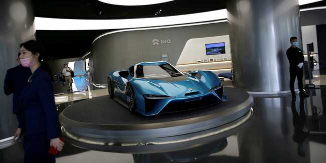 Nio falls 4% after chip supply shortages outweigh record 1st-quarter deliveries