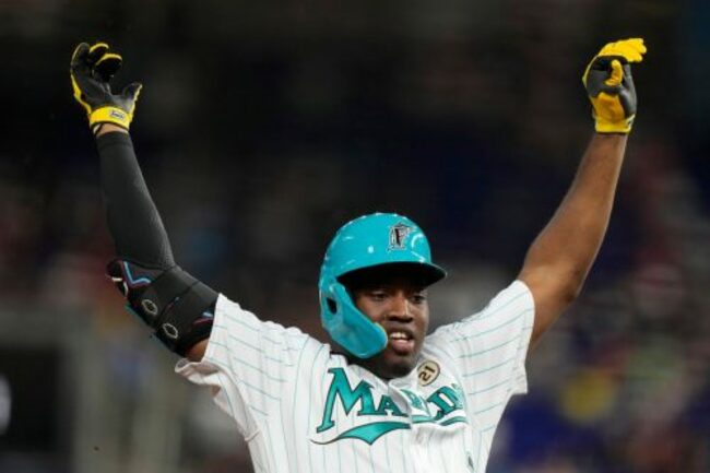 Stallings hits go-ahead double, Arraez homers twice in Marlins' 9-6 win over Braves