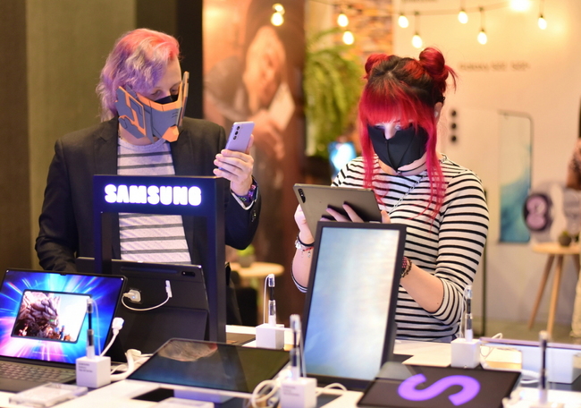 Samsung Galaxy S22 launched globally