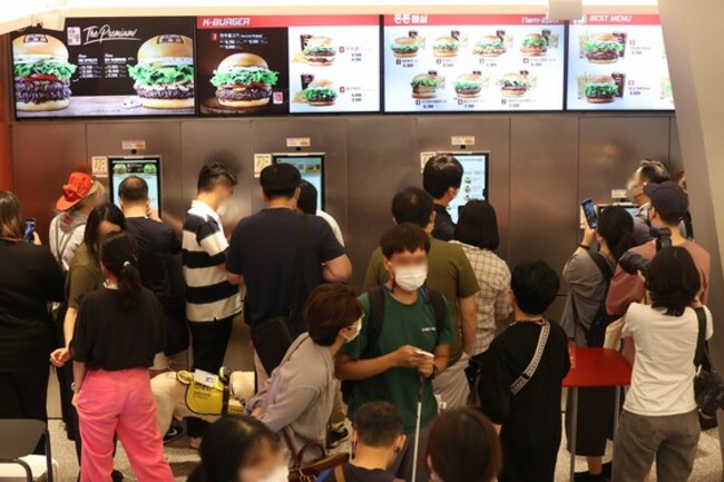 Digital kiosks go mainstream, transforming food business