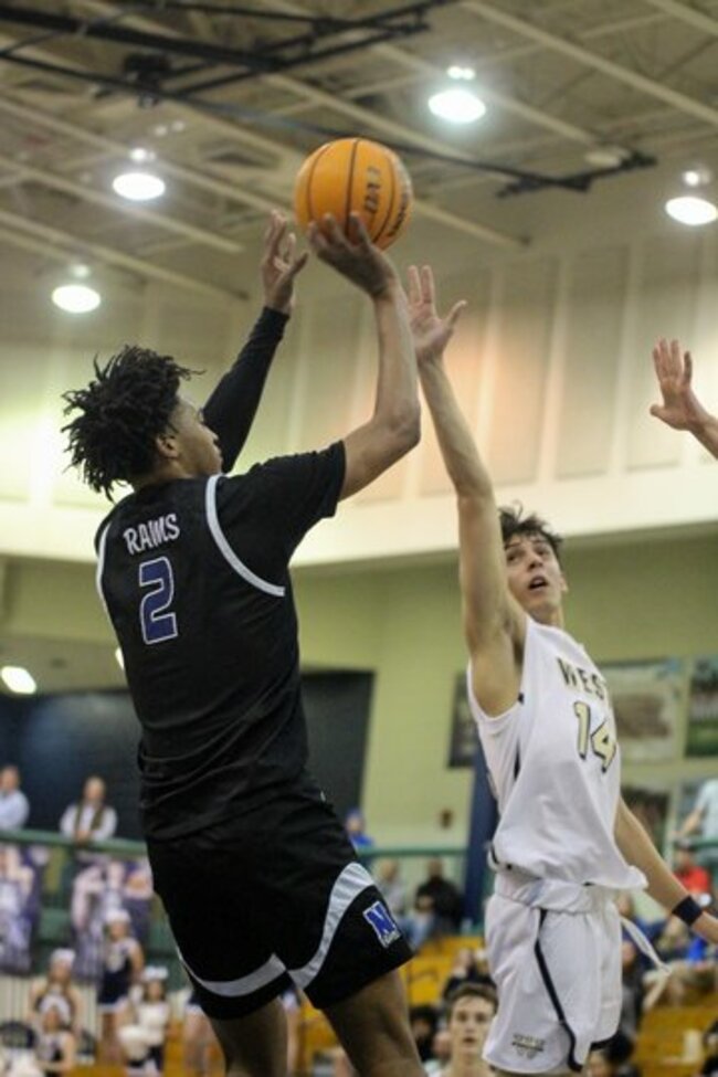 Basketball: Star-studded Newton outlasts West Forsyth boys in Sweet 16