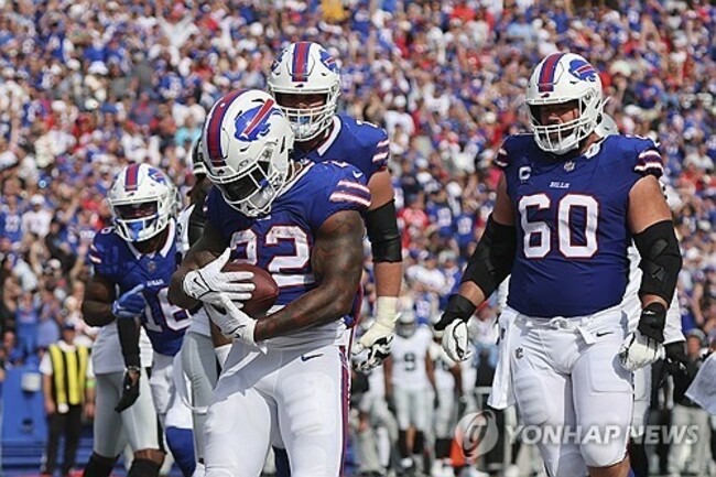 Raiders Bills Football