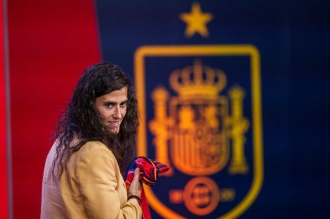 Spain women's coach calls up World Cup-winning players and leaves out Hermoso to ‘protect her'