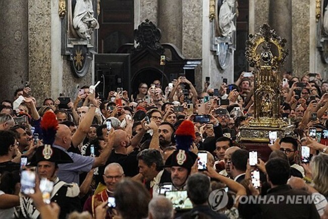 ITALY BELIEF CHRISTIANITY