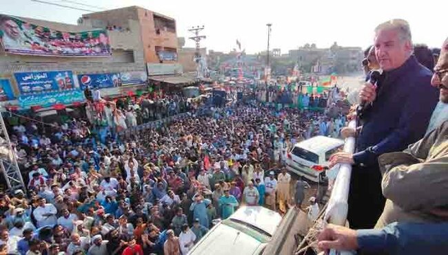 PTI ups arrangements to receive 'Huqooq-e-Sindh March' participants in Karachi