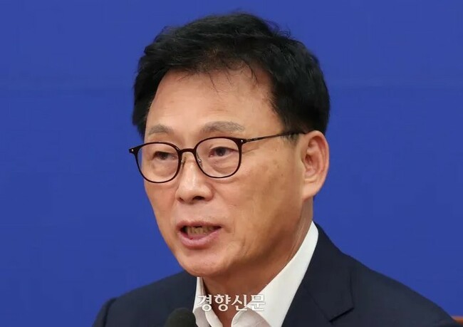 Park Kwang-on, 'Withdraw the nomination of Shin Won-sik, who defended Lee Wan-yong'