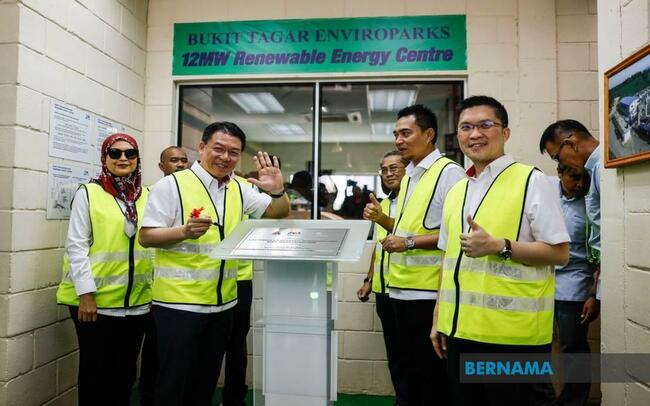 PRIVATE LANDFILL OPERATORS ENCOURAGED TO TURN WASTE INTO RENEWABLE ENERGY