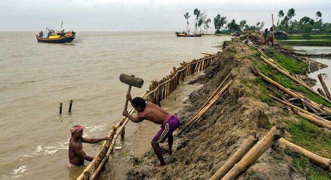 Worlds Breadbaskets' Sinking, Warns UN Assembly Chief