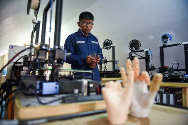 In Bolivia, amputees strap on hyperrealistic prosthetic limbs