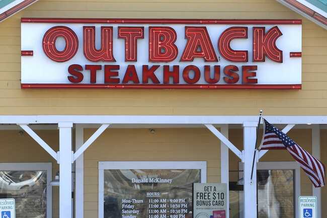Owner of Outback Steakhouse and Bonefish Grill says restaurant sales are topping pre-pandemic levels and finding workers is easy