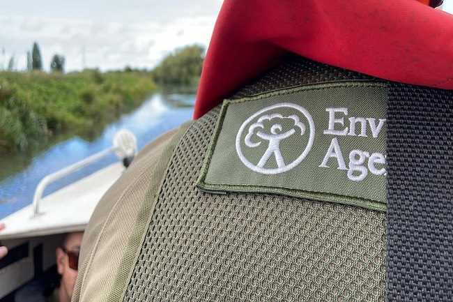 Two Arrested for Illegal Fishing in Oxfordshire