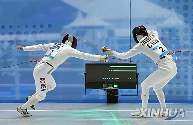 (SP)CHINA-HANGZHOU-ASIAN GAMES-MODERN PENTATHLON-MEN'S INDIVIDUAL FENCING BONUS ROUND