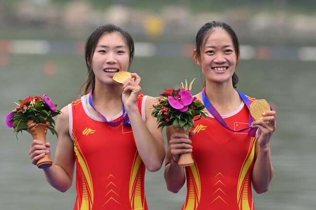Asian Games: China off to golden start