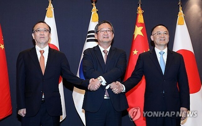 (3rd LD) S. Korea, China, Japan agree to hold tripartite summit at 'earliest convenient time'