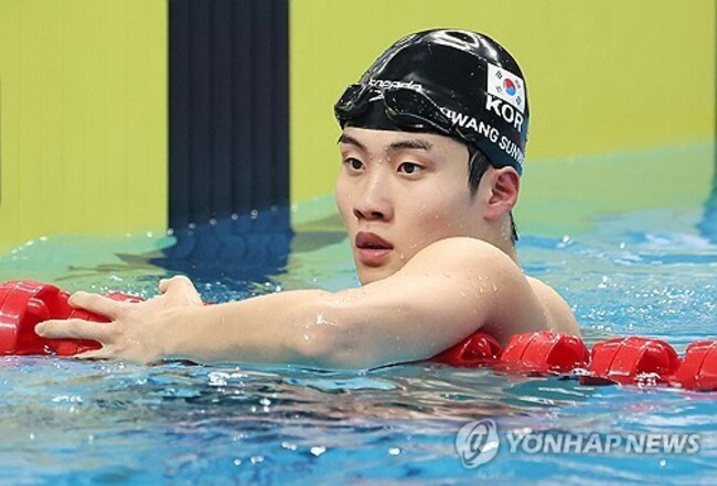 (Asiad) Swimmer Hwang Sun-woo sprints to 200m freestyle gold