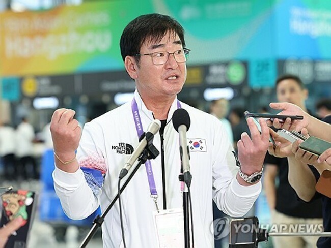 (Asiad) S. Korean baseball team arrives in Hangzhou with eye on 4th straight gold