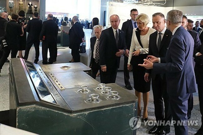 POLAND HISTORY MUSEUM