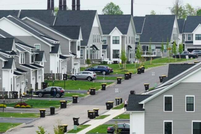 Sky-high mortgage rates leave homes unaffordable for more buyers in US