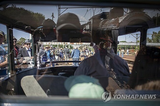 SOUTH AFRICA VINTAGE TRAIN RACE