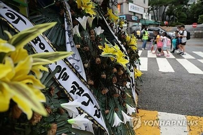 Police launch belated probe into another teacher's suicide after parental harassment