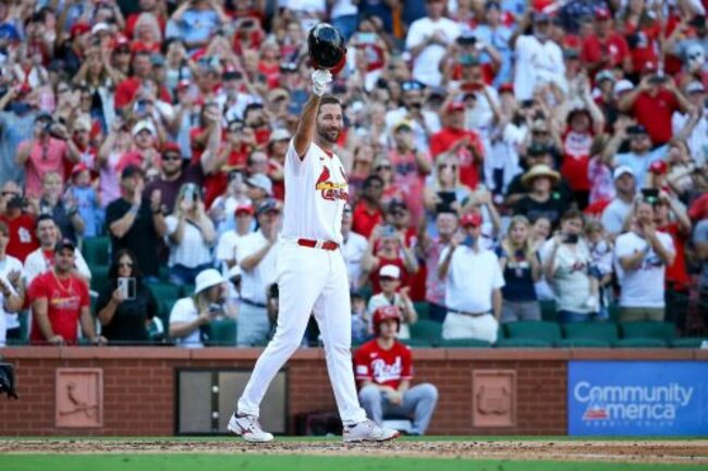Wainwright strikes out in cameo to end career as Cardinals lose to Reds 4-3. Votto ejected