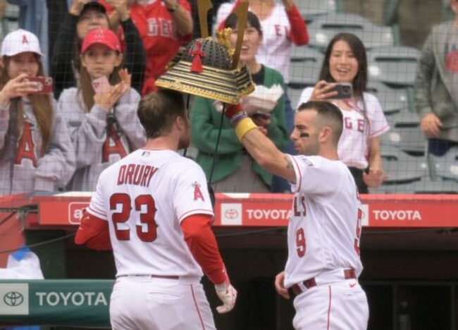 Brandon Drury's 2 homers send Angels past Athletics 7-3 in season finale