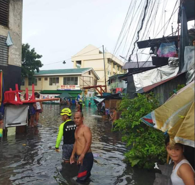 Cabahug, Ruiz push massive info drive on dangers of leptospirosis among Mandaue residents