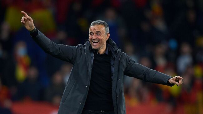 Man United need Luis Enrique, but he's sticking with Spain (and might be a better fit for Man City or Liverpool)