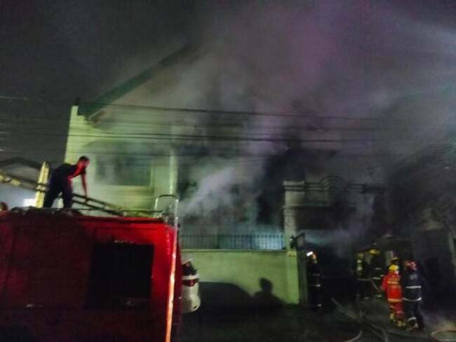 2 dead, 2 injured in QC residential fire
