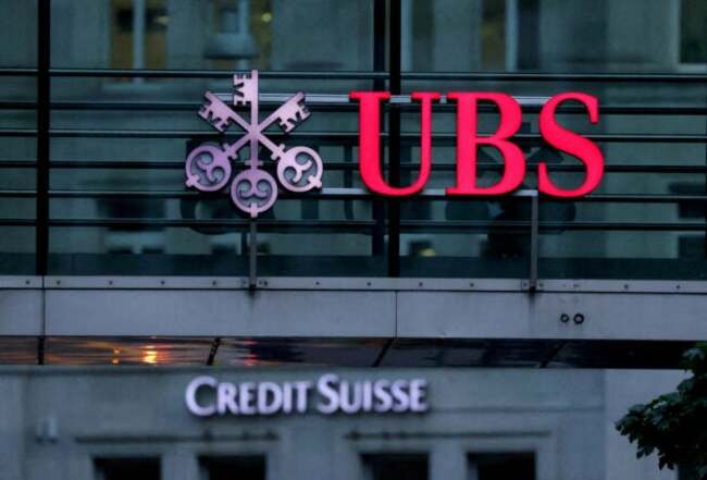 UBS pays bumper rates on deposits to repair Credit Suisse outflows