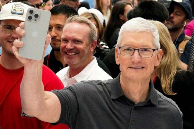 Apple CEO Tim Cook makes $41M from biggest stock sale in two years