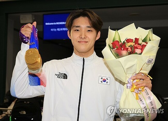 (LEAD) (Asiad) Swimmer Kim Woo-min, archer Lim Si-hyeon voted S. Korean MVPs