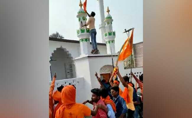 Saffron Flag Planted On Bihar Mosque On Ram Navami, Many Seen Cheering