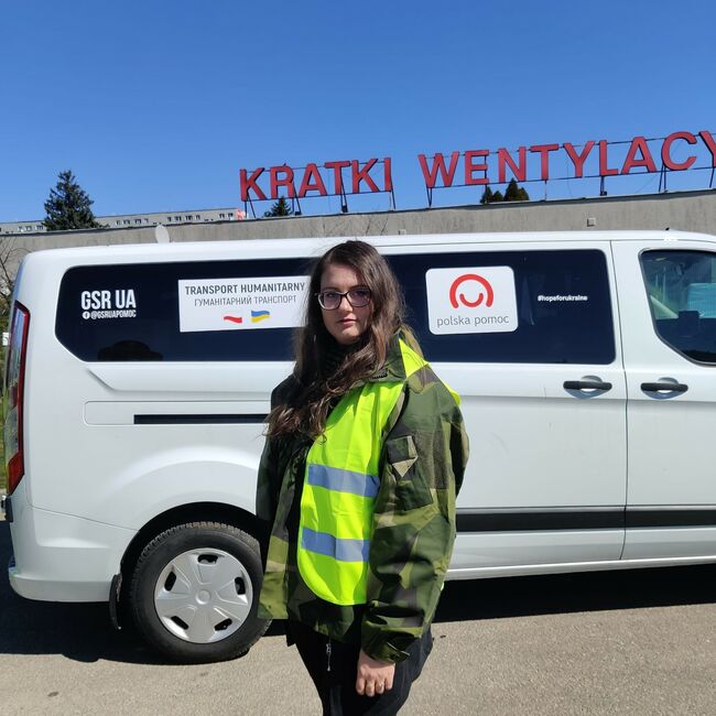 She wore a red coat in ‘Schindler’s List.’ Now she’s helping Ukrainians.