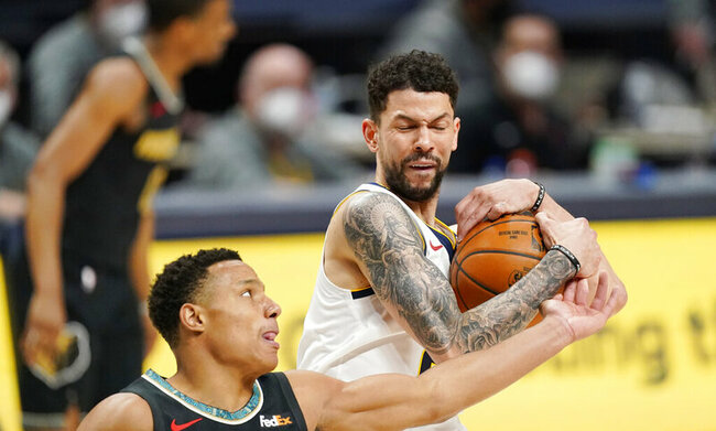 Nuggets sign Austin Rivers for rest of the season