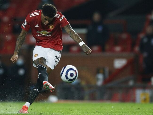 U.K. soccer leagues, clubs boycott social media in protest of player abuse