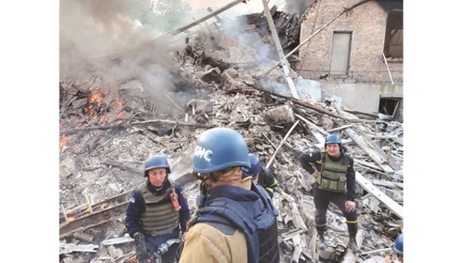 60 feared dead in school bombing in eastern Ukraine