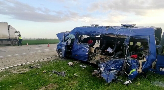 Five Girl Basketball Players Killed in Russian Road Crash