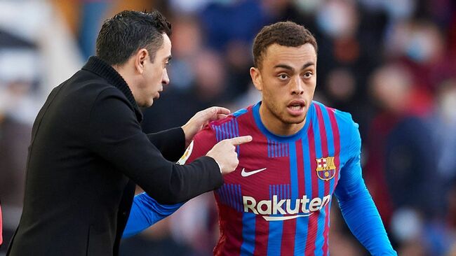 Barcelona willing to part with USMNT's Sergino Dest for €25m
