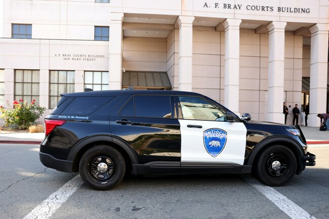 Crisis negotiations after East Bay replica gun shooting ends with 18-year-old’s surrender