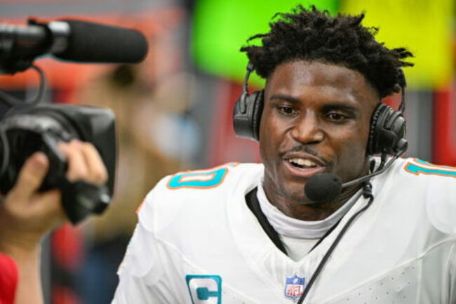 Tyreek Hill Disrespects $10M Personality in Strong Message Ahead of Final Competition Against Olympic Champion