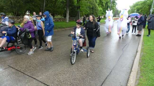 Cruisin' down the Crescent fundraiser returns to Winnipeg streets, raises $115K