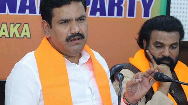 BJP says Surejawala preparing the ground for Siddaramaiah’s resignation