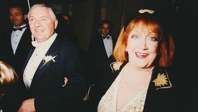 Bond matriarch Eileen dies in Perth aged 87