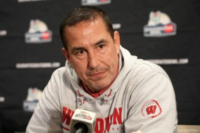 Luke Fickell’s Wisconsin Put on High Alert as Tough Revelation Pressures Billy Edwards Jr.