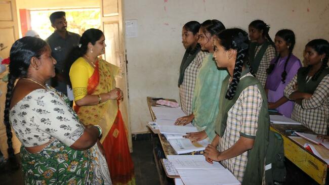 West Godavari ZP Chairperson conducts surprise inspection at Gundugolanu school