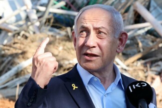 Netanyahu to visit Washington, Israel sends negotiators to Qatar