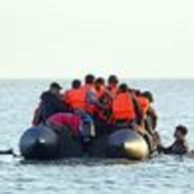 UK on brink of deal to return migrants to France for first time since Brexit