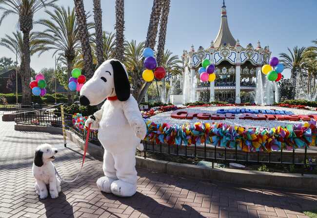 Six Flags plans to close this 49-year-old California park in 2027